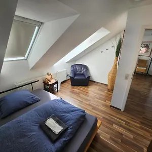 Tolle In Zentraler Lage In Apartment