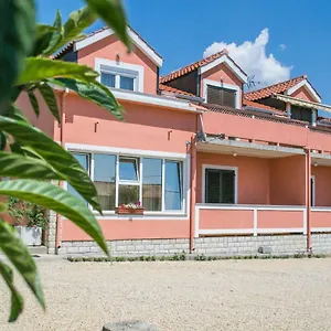 Javoran Zvonko 690a , Banjol Kroatien